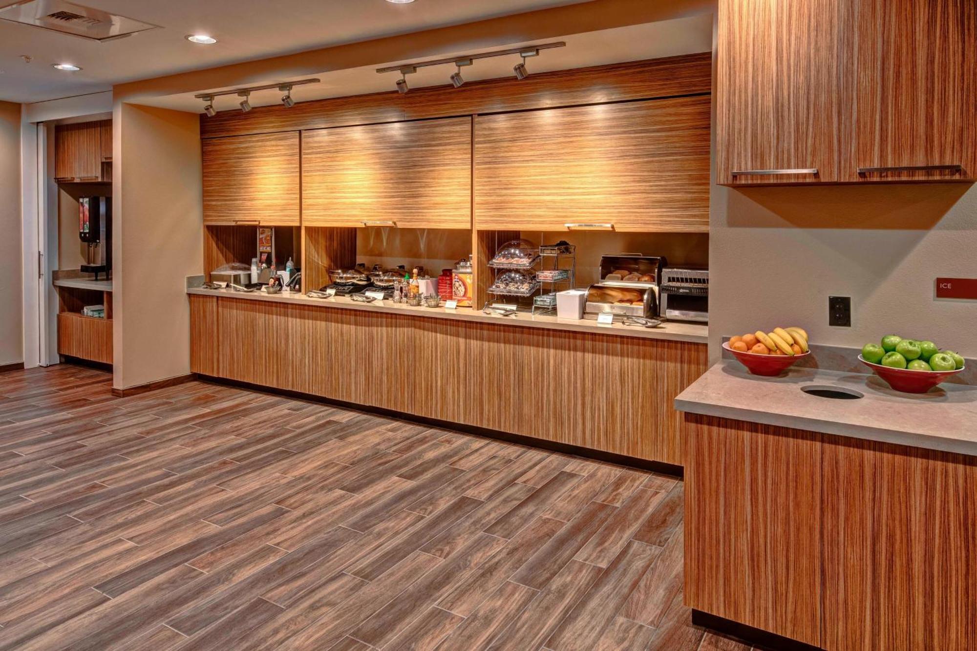 Towneplace Suites By Marriott Χοτ Σπρινγκς Εξωτερικό φωτογραφία