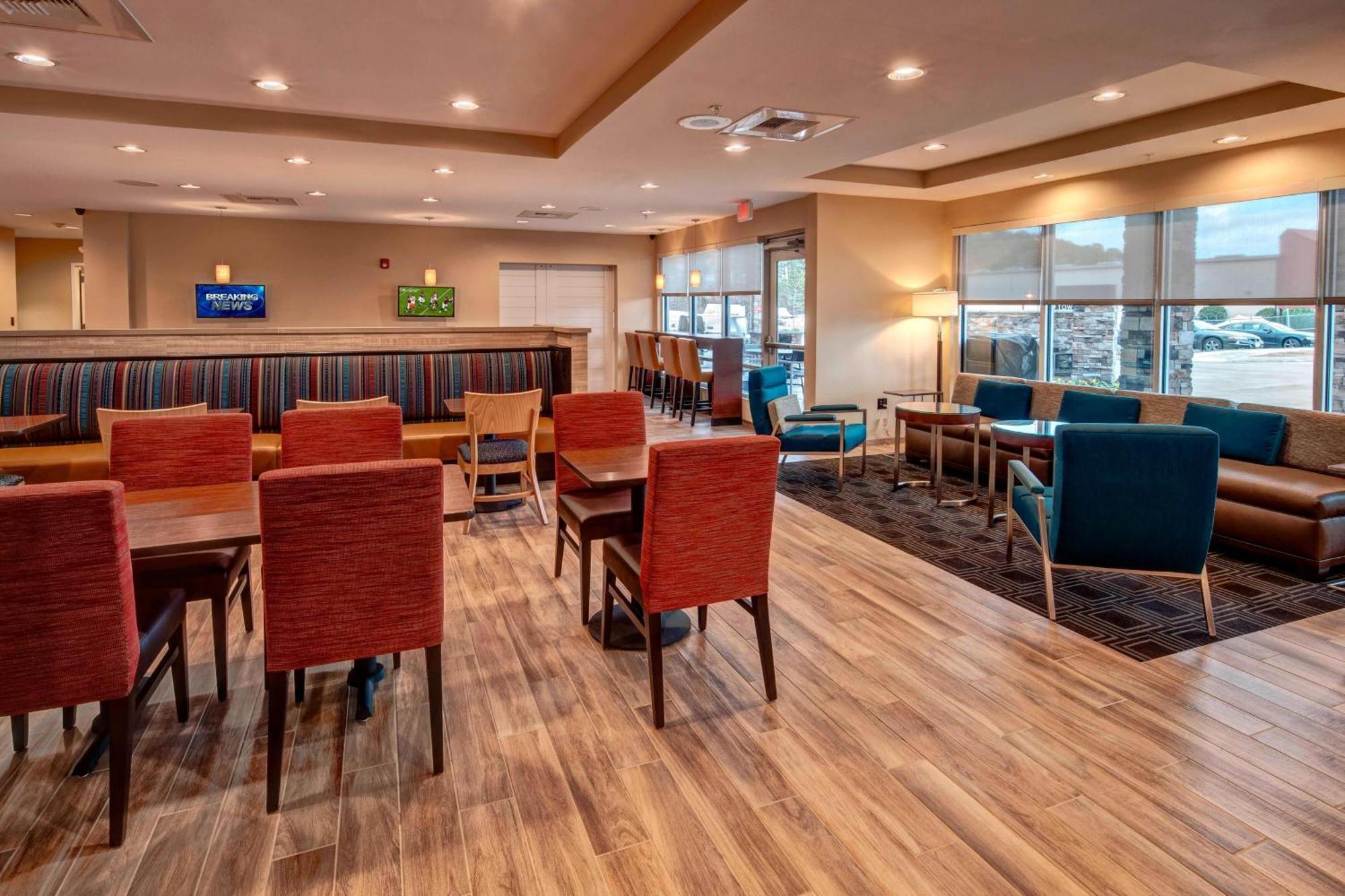Towneplace Suites By Marriott Χοτ Σπρινγκς Εξωτερικό φωτογραφία