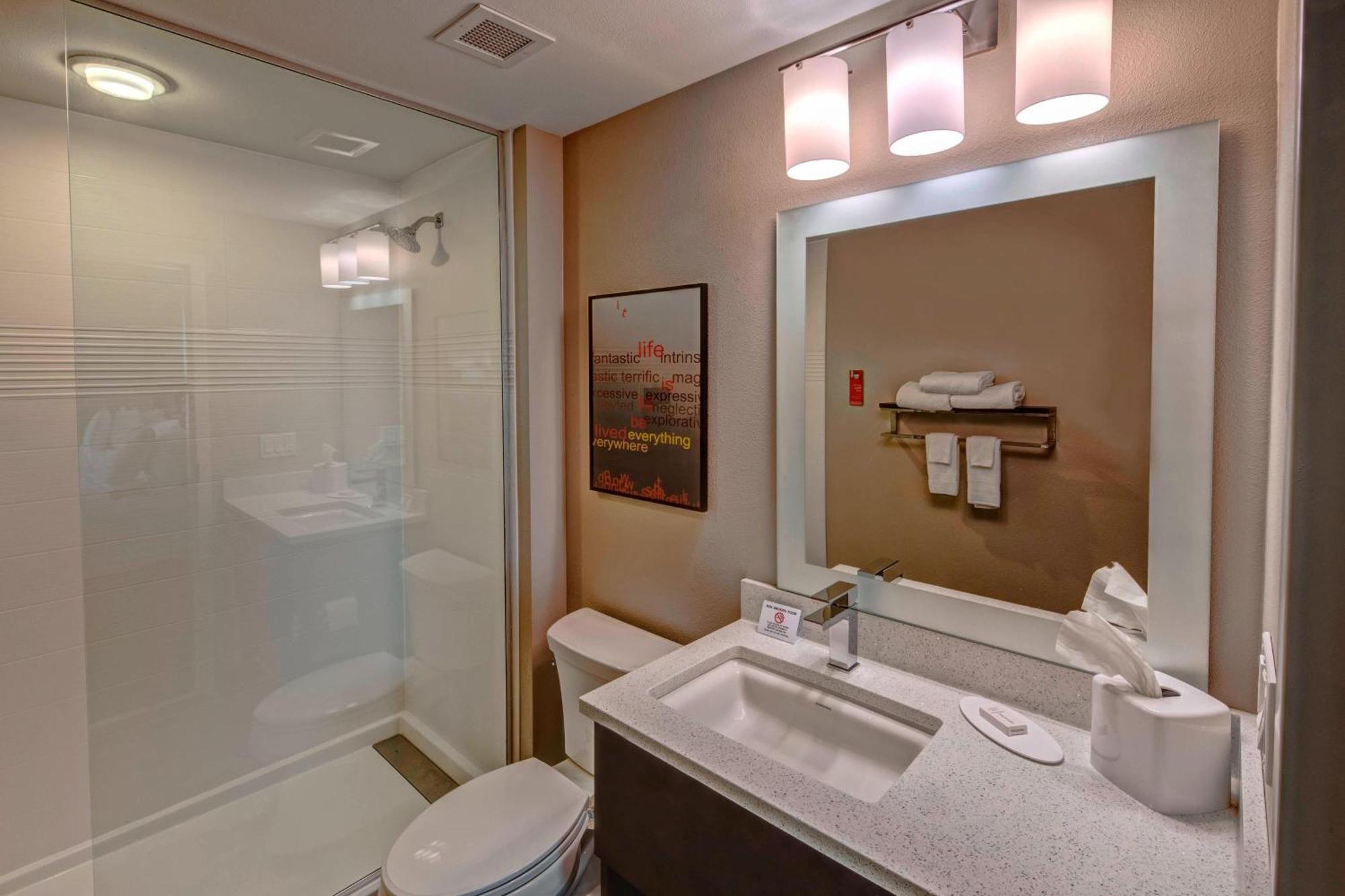 Towneplace Suites By Marriott Χοτ Σπρινγκς Εξωτερικό φωτογραφία
