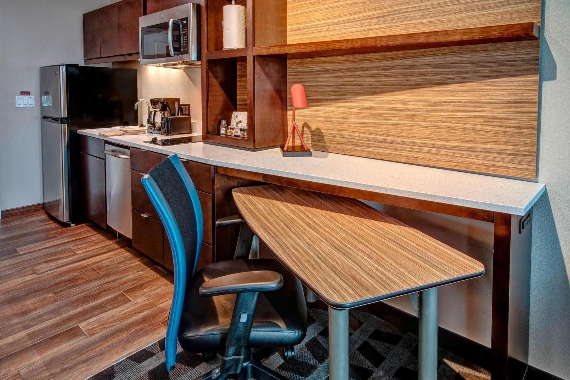 Towneplace Suites By Marriott Χοτ Σπρινγκς Εξωτερικό φωτογραφία